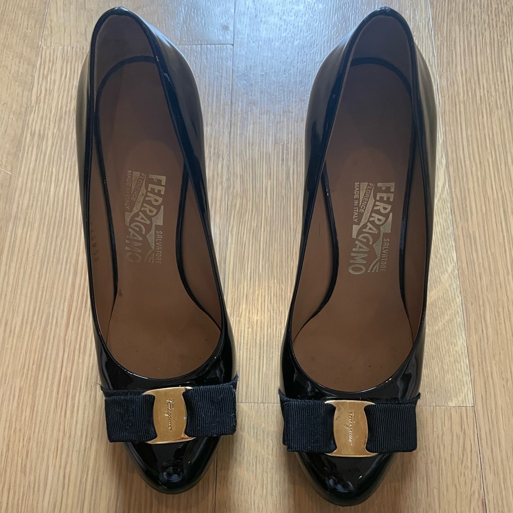 Salvatore Ferragamo patent leather pumps size 7
